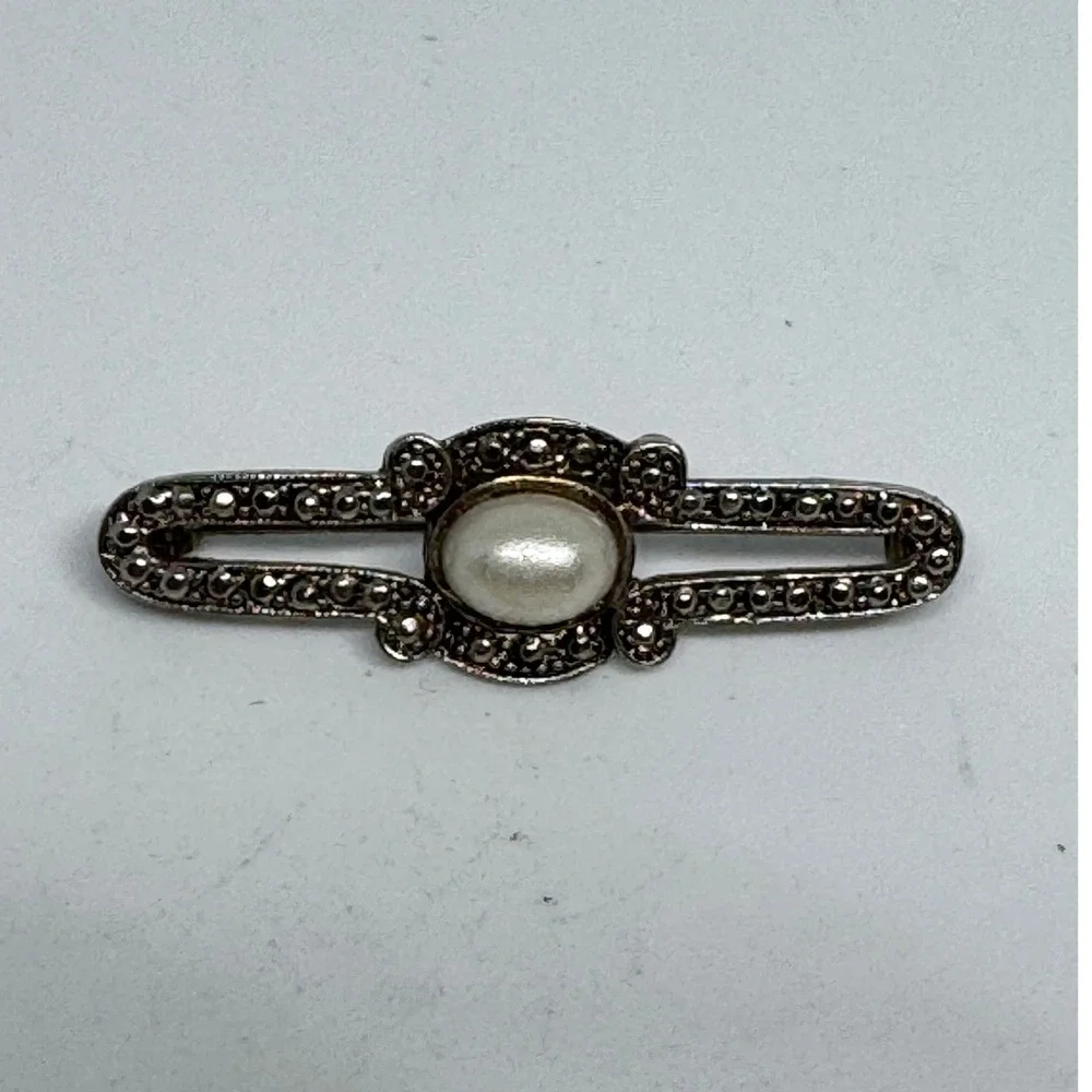 Vintage Silver Tone Marcasite Style Faux Pearl Bar Brooch Art Deco Pin 1.5 Inch